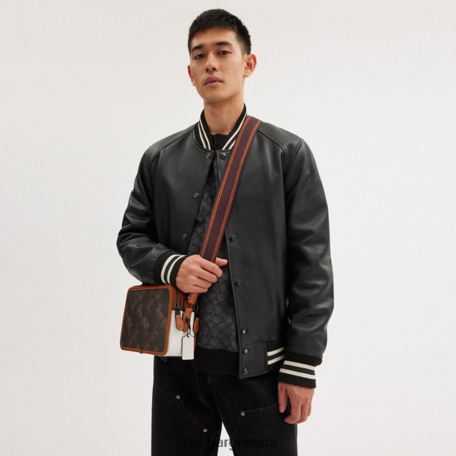 Coach hombres bandolera charter 24 con estampado grande de caballos y carruajes trufa/ámbar bruñido L82882655